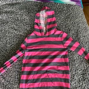 Long sleeve with hood